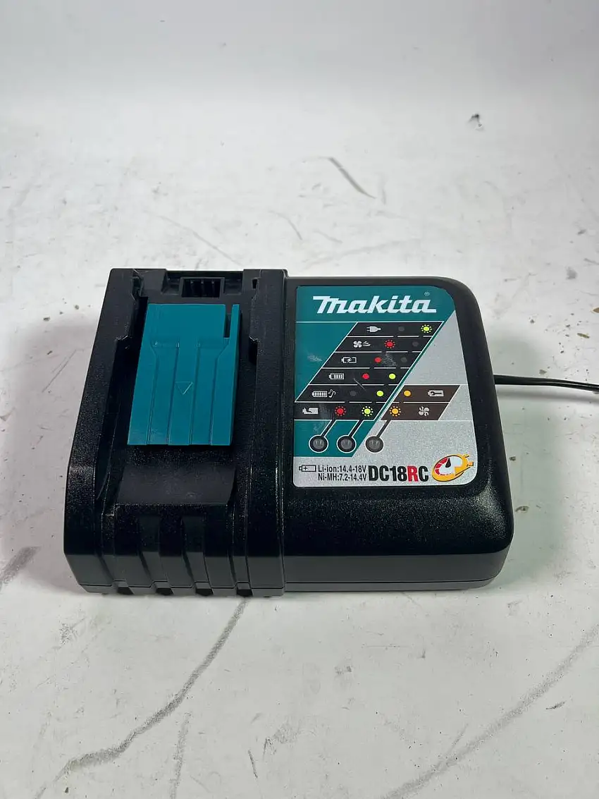 Makita DC 18 RC Akku Schnell Ladegerät 7,2 V - 18 V - Reparaturgerät