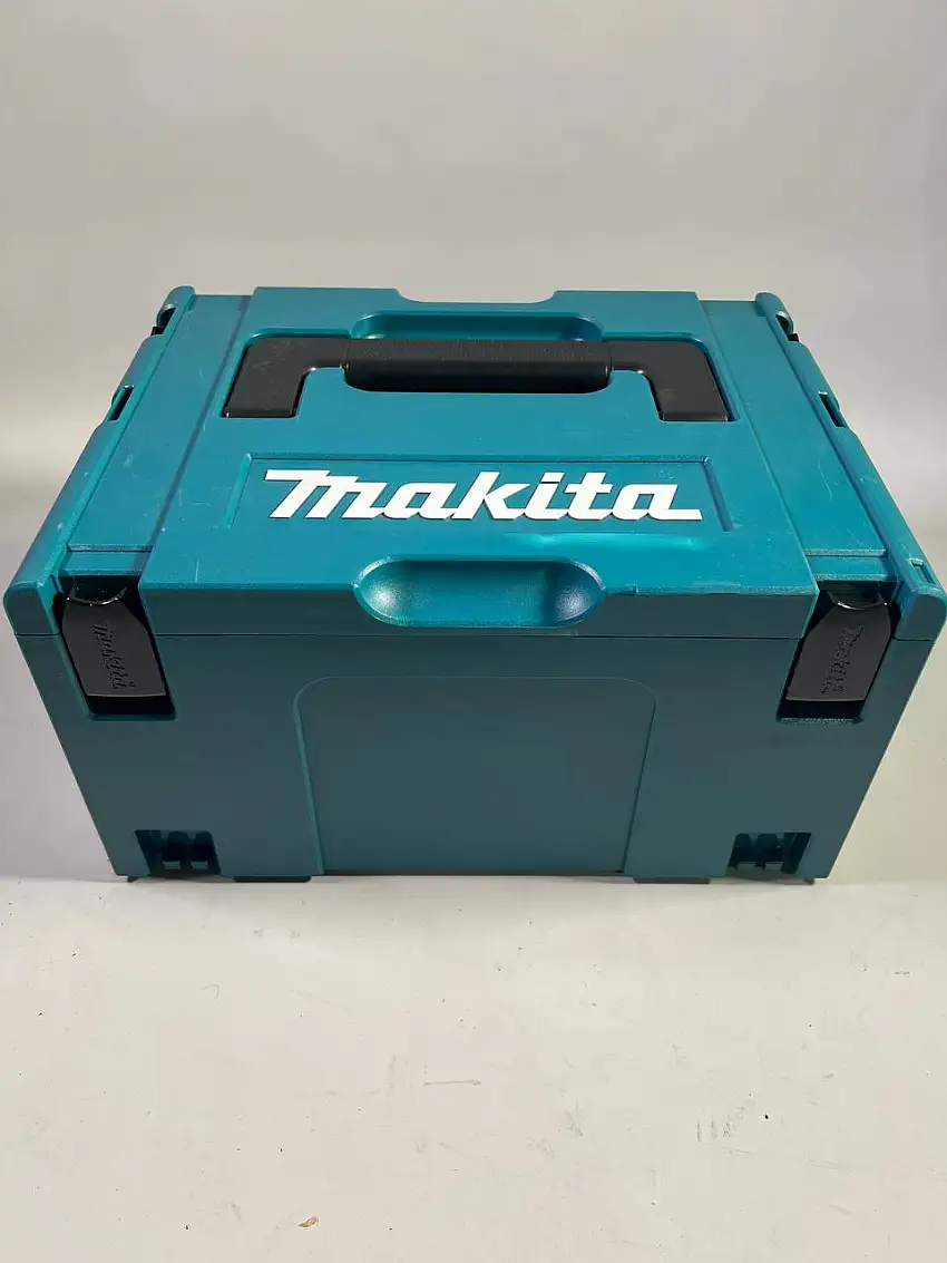 Makita MAKPAC 3 Kunststoffkoffer 395 x 295 x 215 mm - ohne Einlag - Leicht Gebraucht