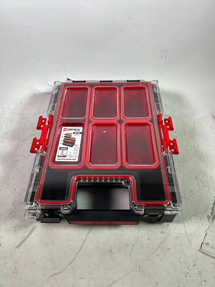 Qbrick System ONE Organizer M Plus stapelbar 364 x 264 x 106 mm 4 l IP66 mit 5 Inlays - Beschädigt