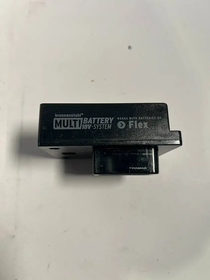 Brennenstuhl® Adapter Flex für LED Baustrahler im Multi Battery 18V System - Neuwertig