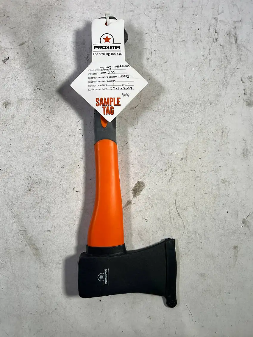 Beil 600 g, Stiel vollständige Glasfaser - Neuwertig