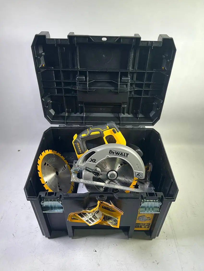 DeWalt DCS 570 N Akku Handkreissäge 18 V 184 mm Brushless Solo - Reparaturgerät