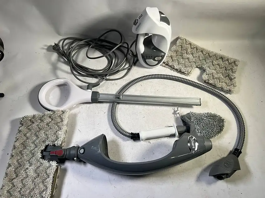 SHARK - Floor and Handheld steam Cleaner (S6005EU 13) - Ersatzteil/Defekt