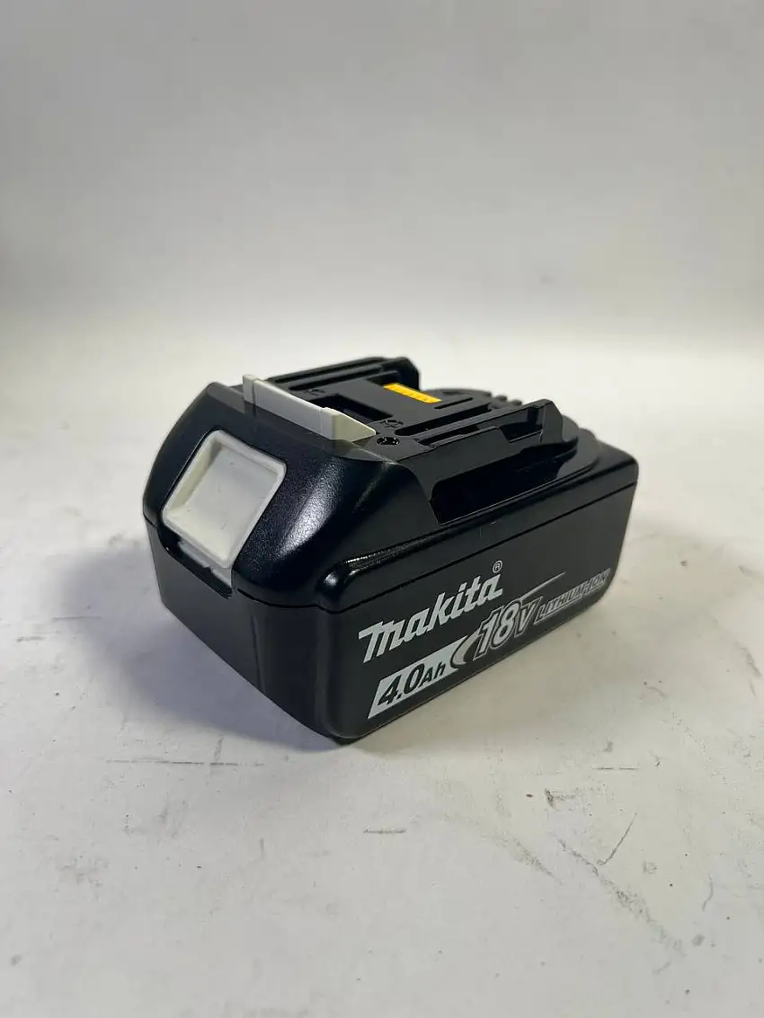 Makita BL 1840 18 V -  4 Ah / 4000 mAh Li-Ion AKKU - Leicht Gebraucht
