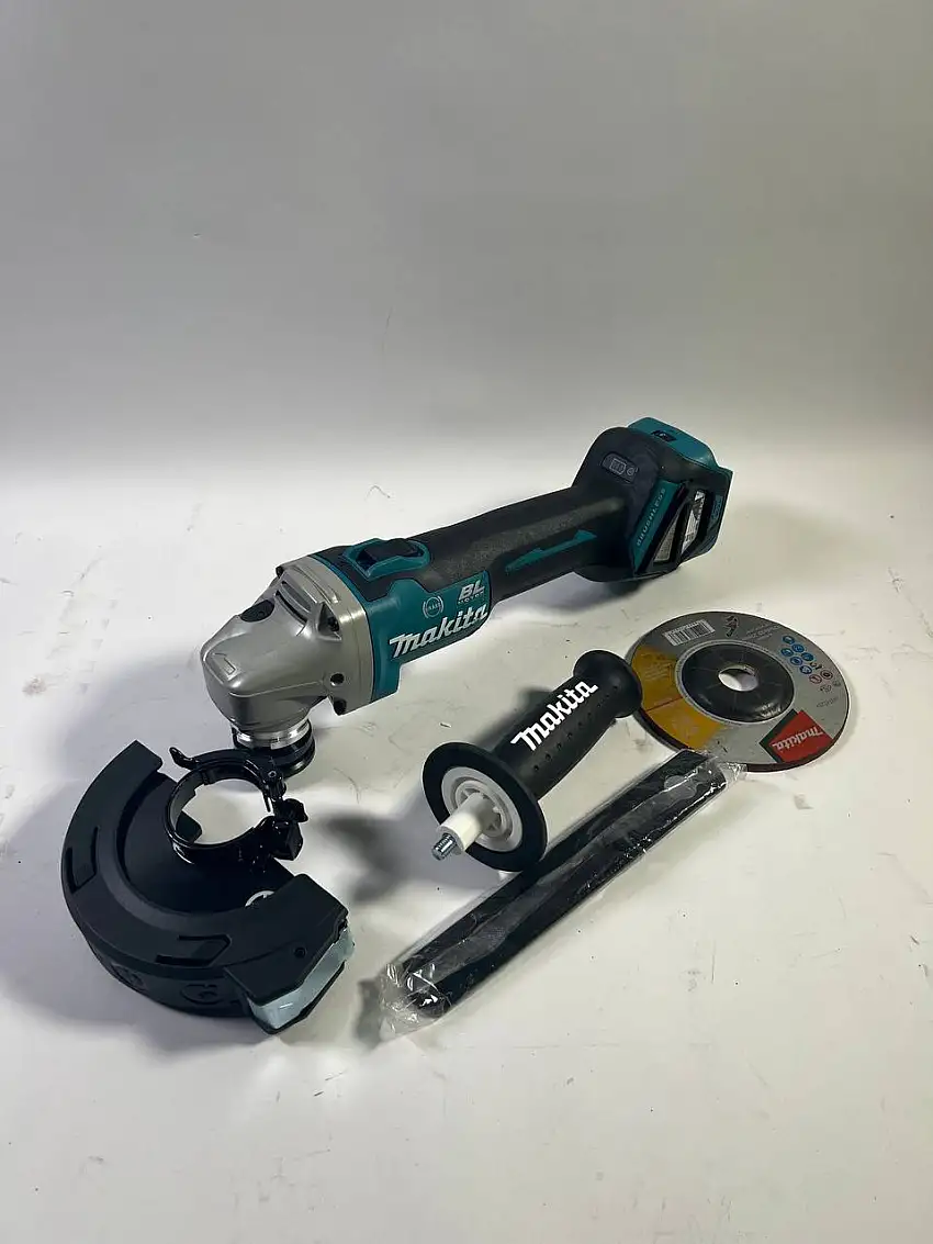 Makita DGA 513 Z Akku Winkelschleifer 18 V 125 mm Brushless - Beschädigt