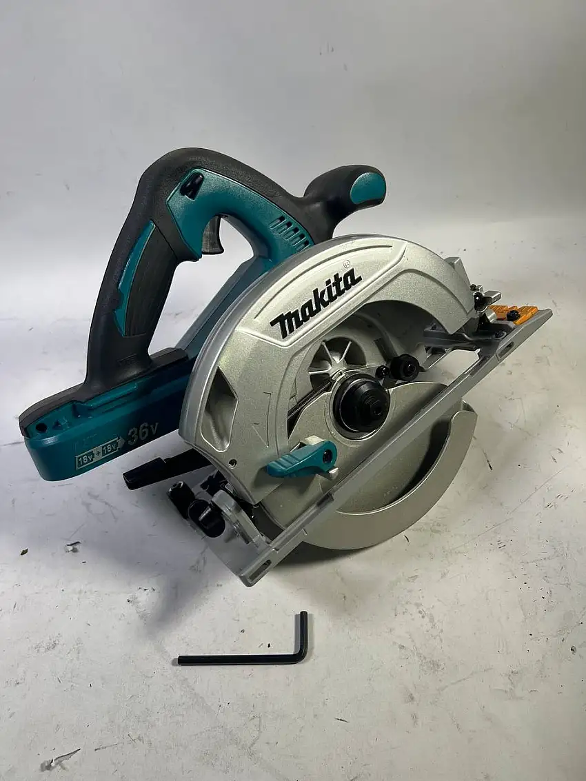 Makita DHS 710 ZJ 36 V Akku Li-Ion Handkreissäge 190 mm - Reparaturgerät