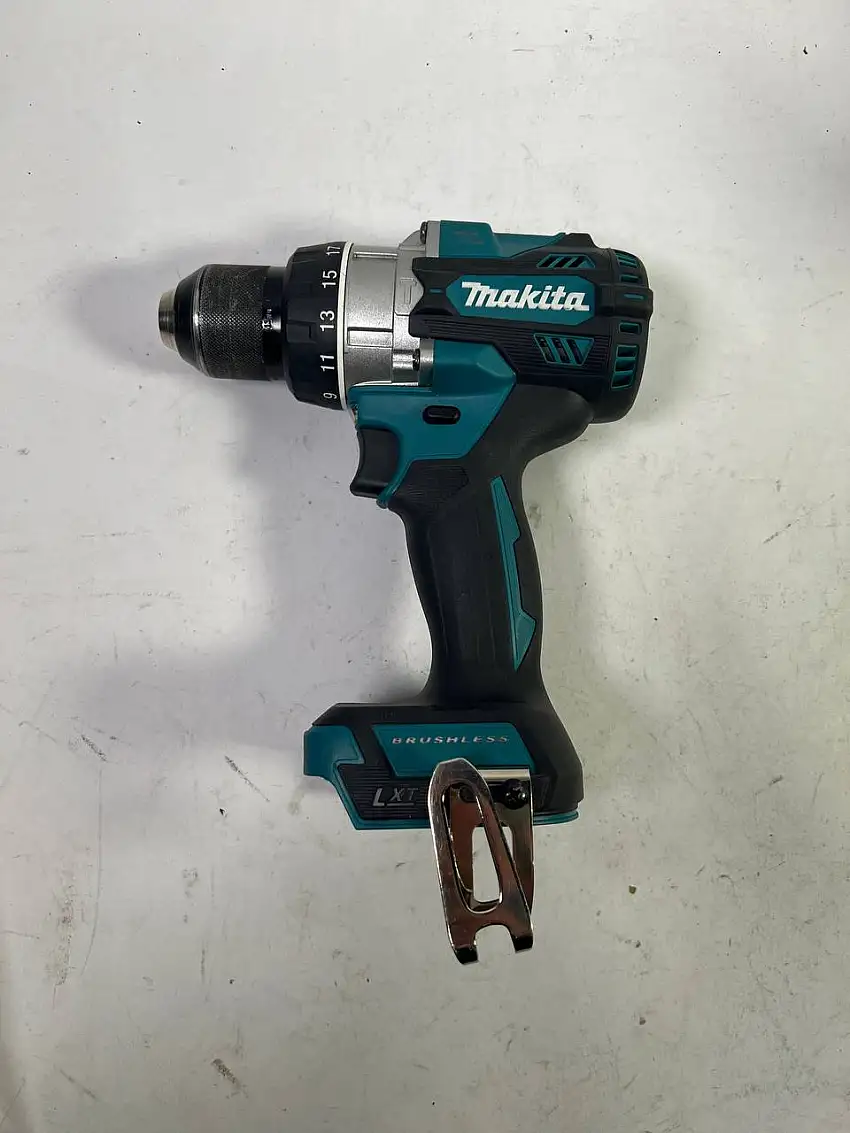 Makita DHP 486 Z Akku Schlagbohrschrauber 18 V 130 Nm Brushless - Leicht Gebraucht