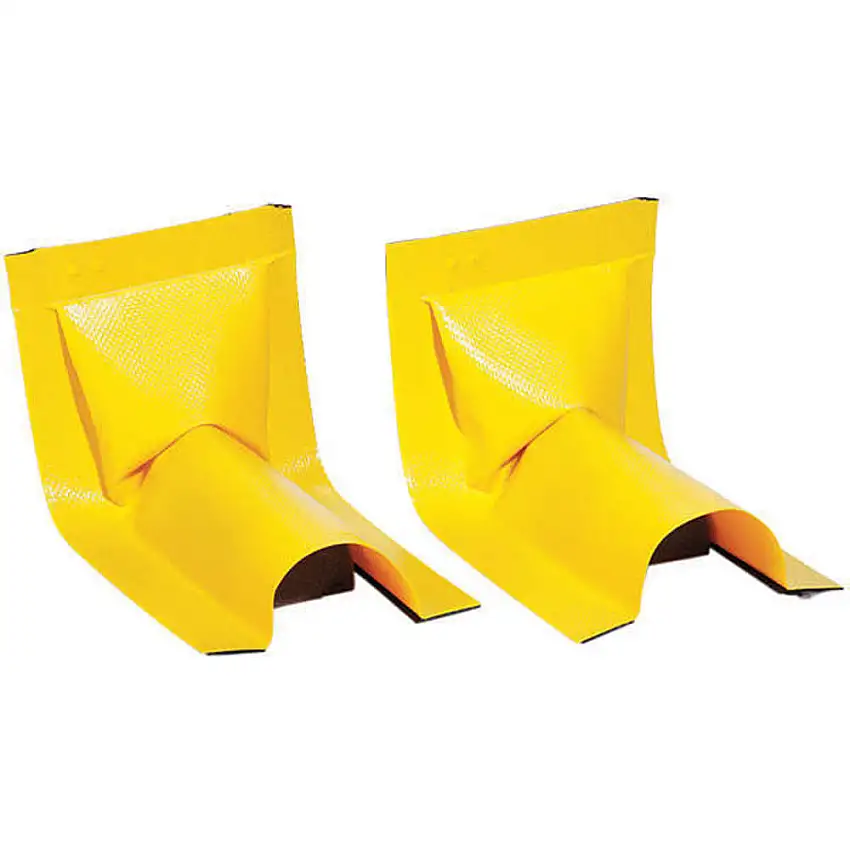 NEW PIG  PLR114 Build-A-Berm Spill Berm Wall End