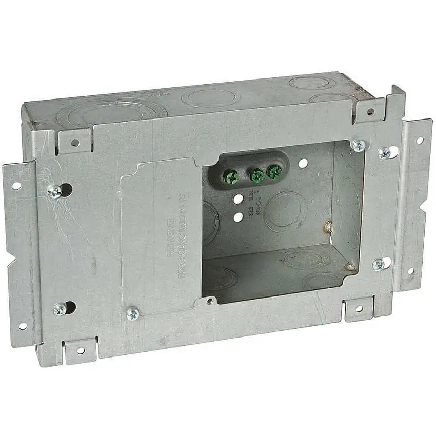 RACO  263 Quadratische Datenbox mit Montageplatte