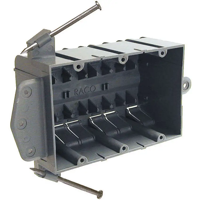 RACO  7846RAC Thermoplastische Box 44 Cu Zoll 3-Gang