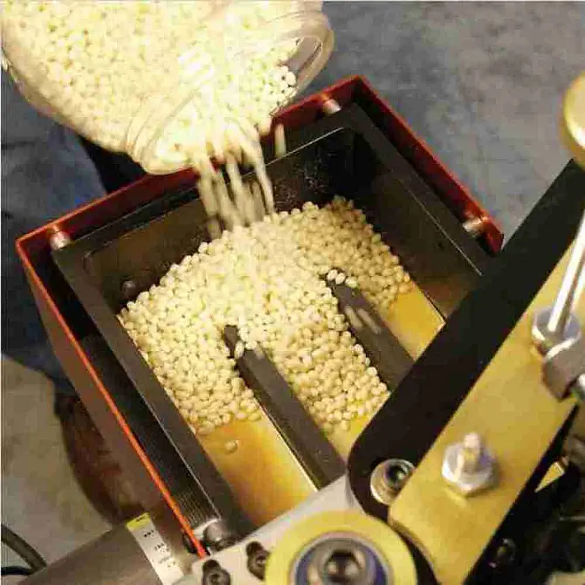 SAFETY SPEED  EZ-GLUE Heißschmelzkleber-Pellets, weiß, 40 Pfund.